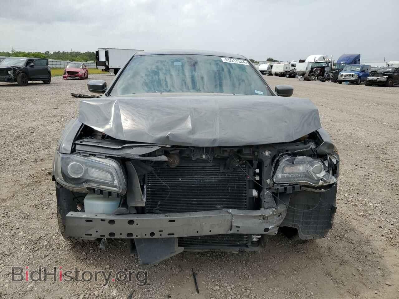2019 CHRYSLER 300 - VIN: 2C3CCABG7KH516248 - Photo 5