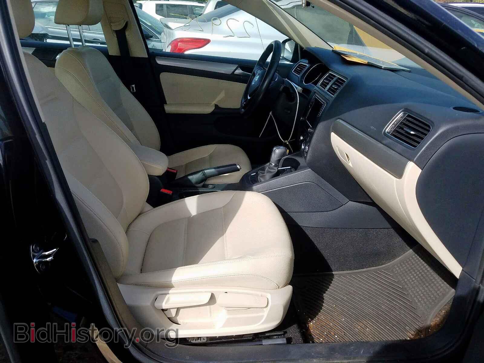 2017 VOLKSWAGEN JETTA - VIN: 3VWDB7AJ4HM236233 - Фото 5