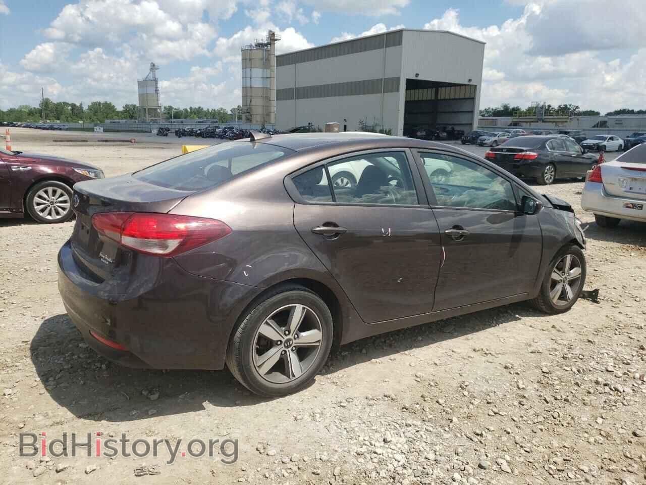 2018 KIA FORTE - VIN: 3KPFL4A70JE214743 - Фото 3