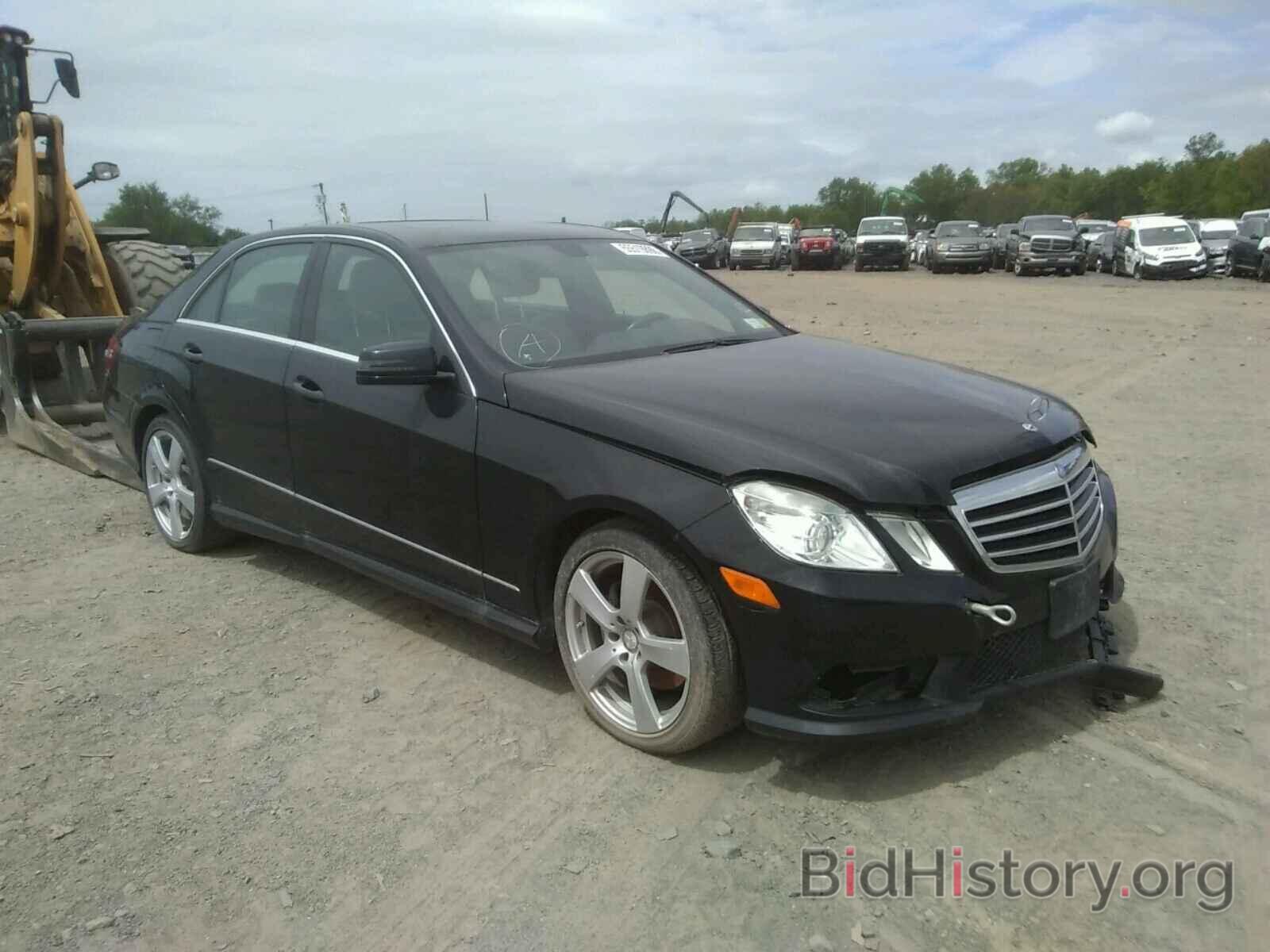 Photo WDDHF8HB1BA445078 - MERCEDES-BENZ E CLASS 2011