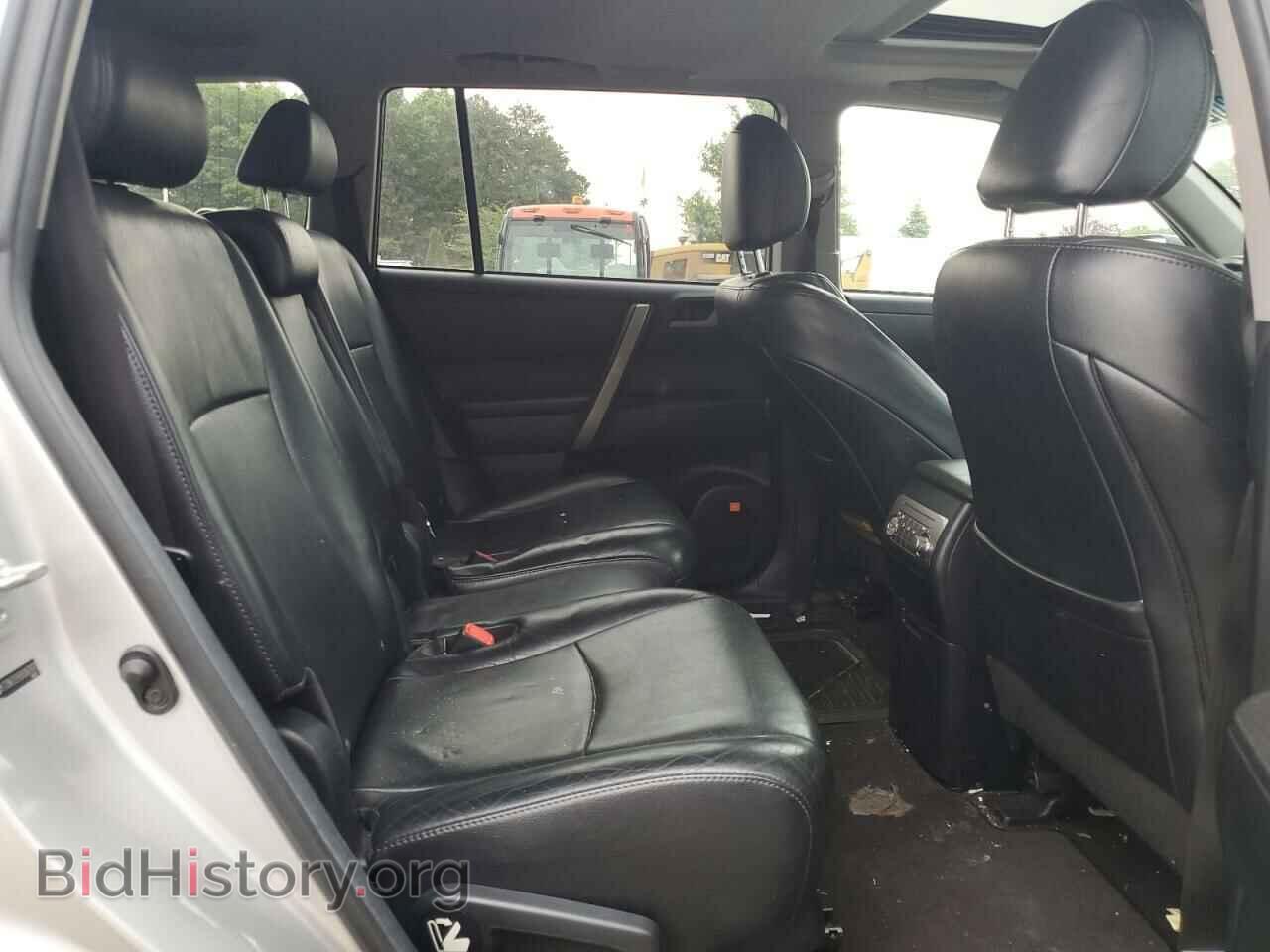 2011 TOYOTA HIGHLANDER - VIN: 5TDBK3EH5BS067972 - Фото 11
