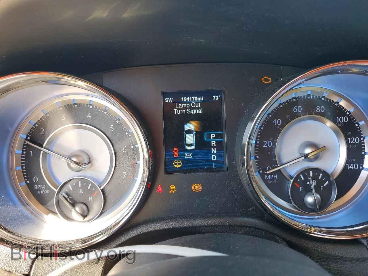 2014 CHRYSLER 300 - VIN: 2C3CCAAG3EH138967 - Фото 9
