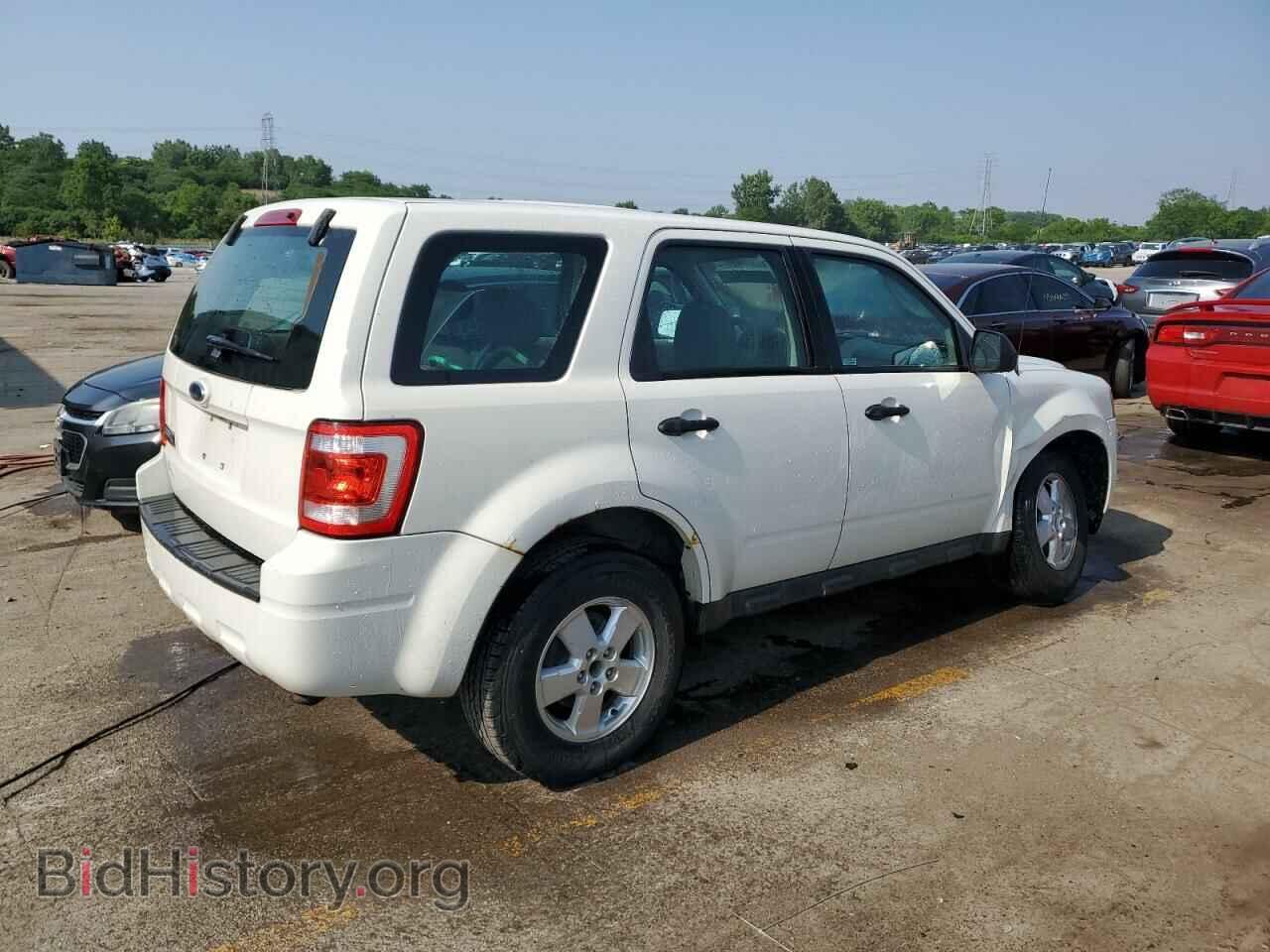 2009 FORD ESCAPE - VIN: 1FMCU02799KC47364 - Фото 3
