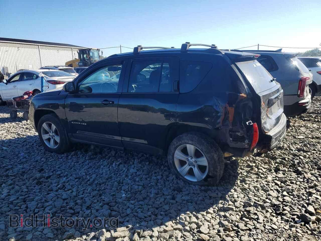 2012 JEEP COMPASS - VIN: 1C4NJDEB2CD588646 - Photo 2