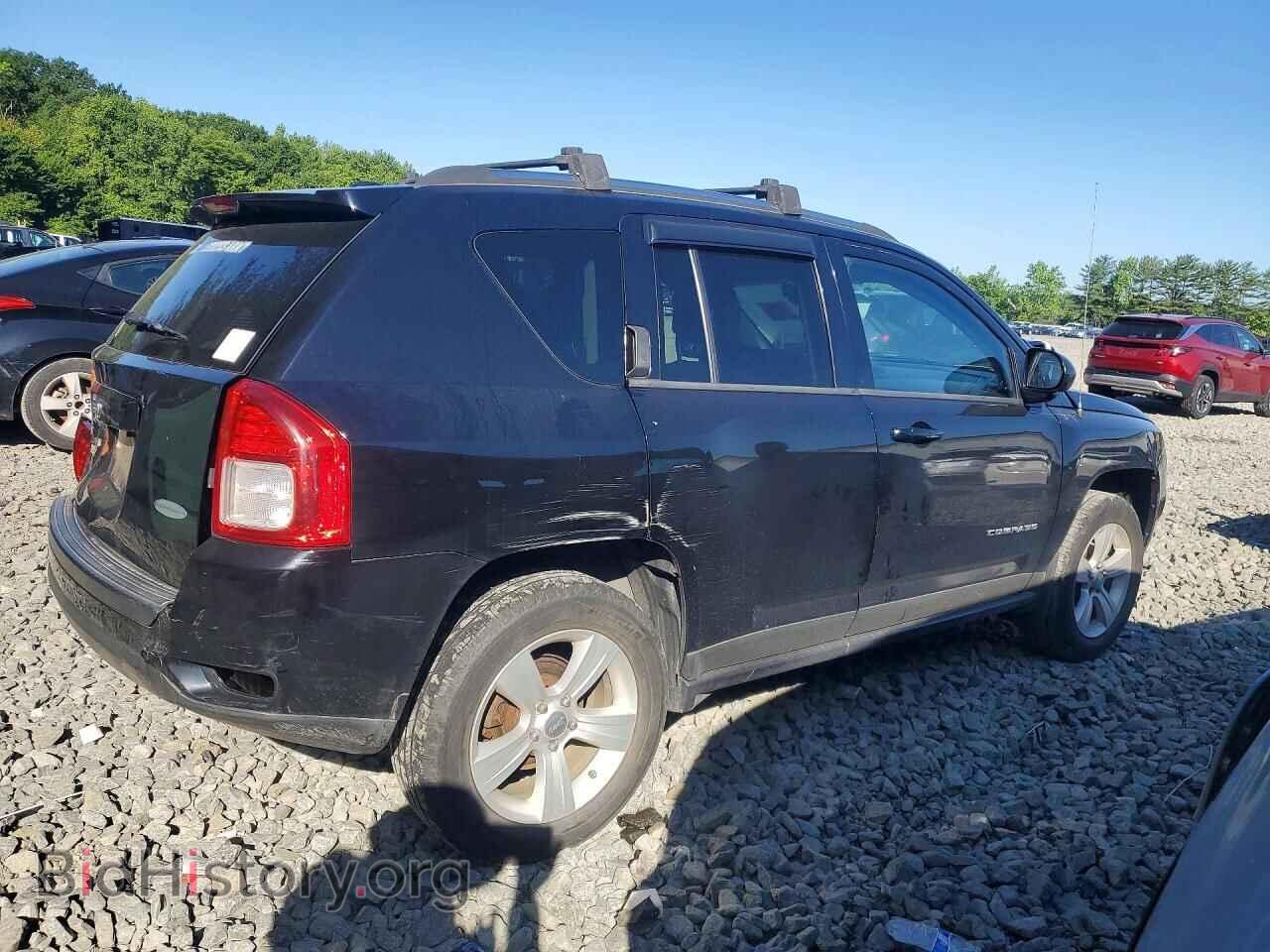 2012 JEEP COMPASS - VIN: 1C4NJDEB2CD588646 - Photo 3