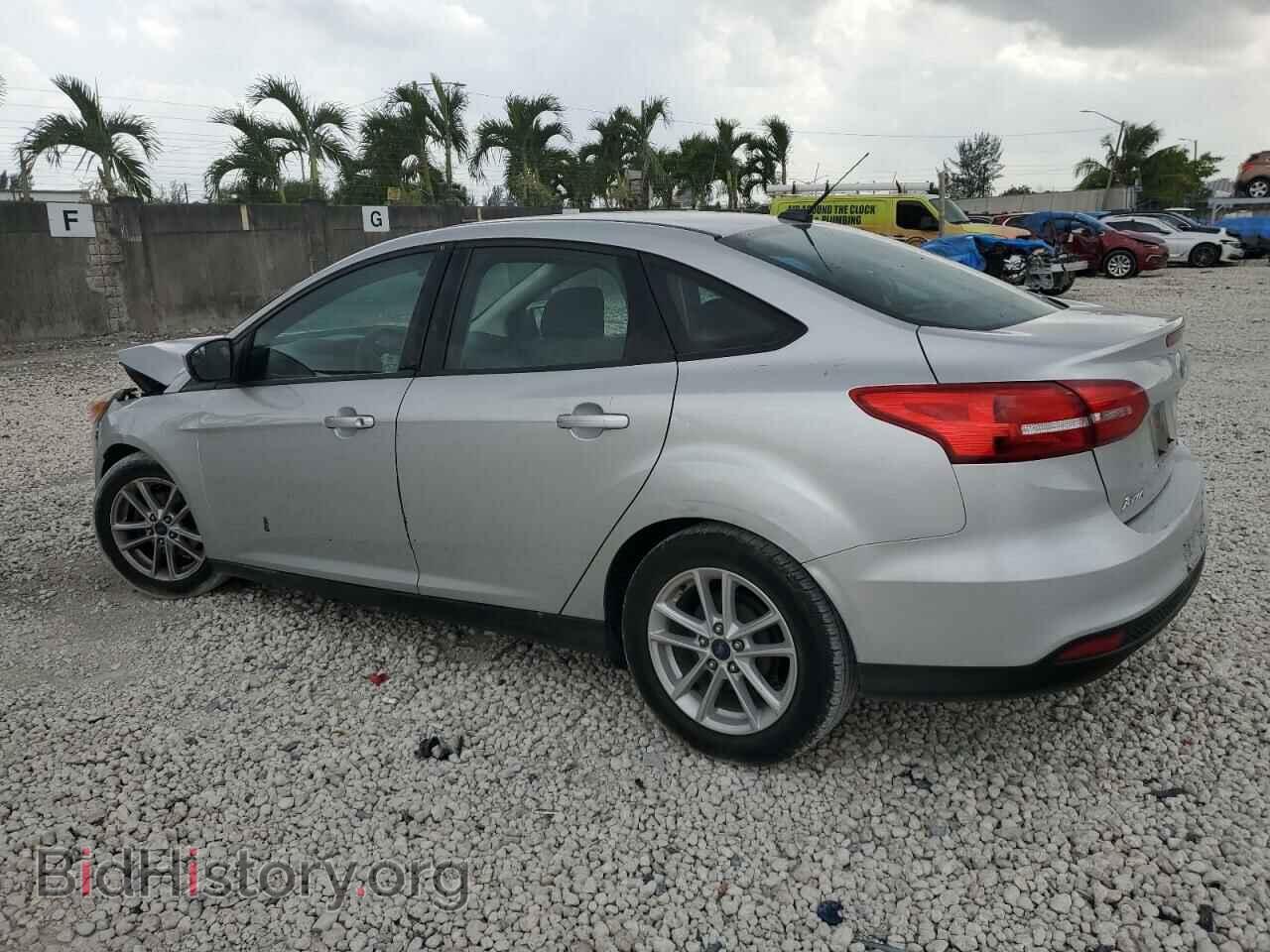 2018 FORD FOCUS - VIN: 1FADP3F28JL256318 - Фото 2