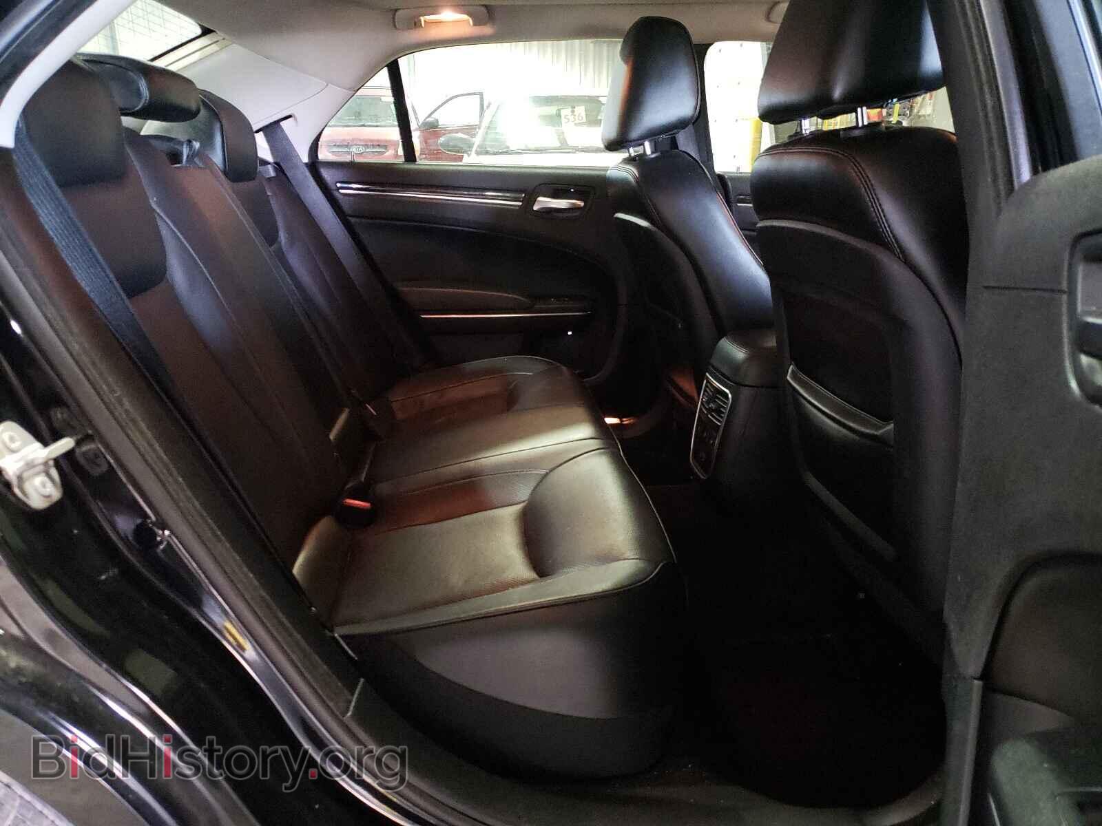 2016 CHRYSLER 300 - VIN: 2C3CCAEG2GH219763 - Фото 6