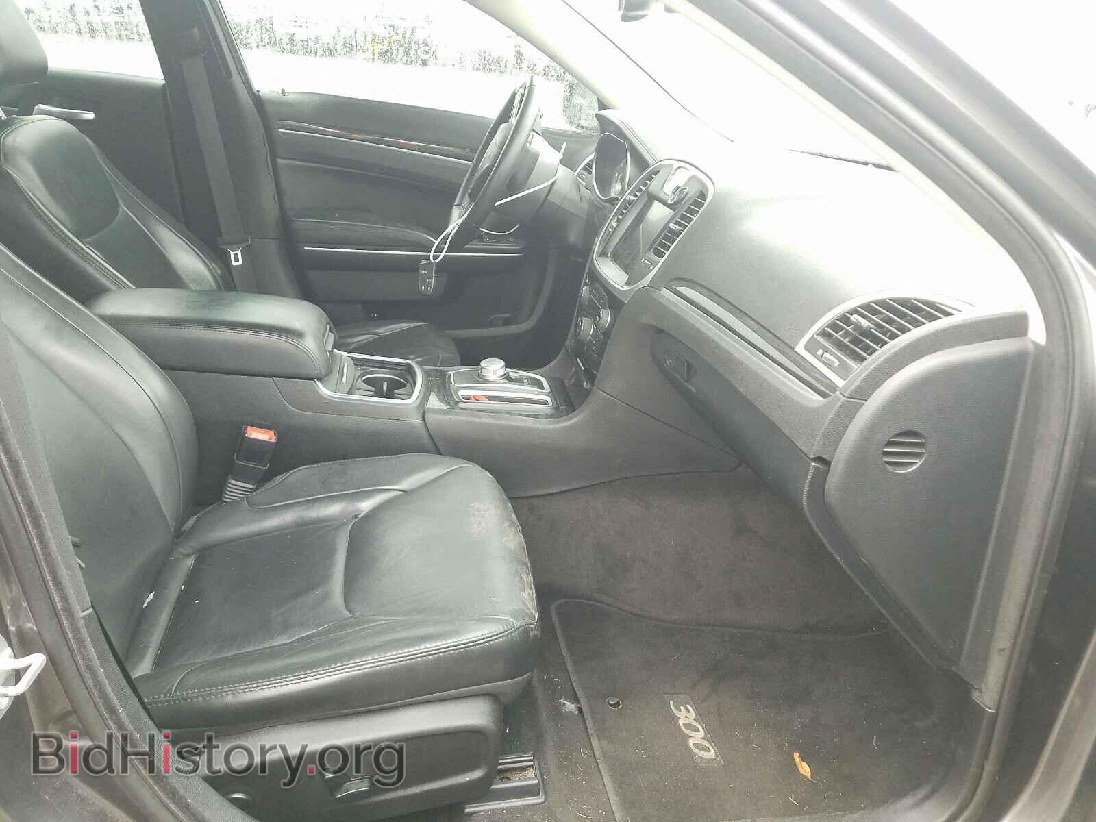 2016 CHRYSLER 300 - VIN: 2C3CCAAG4GH223657 - Фото 5