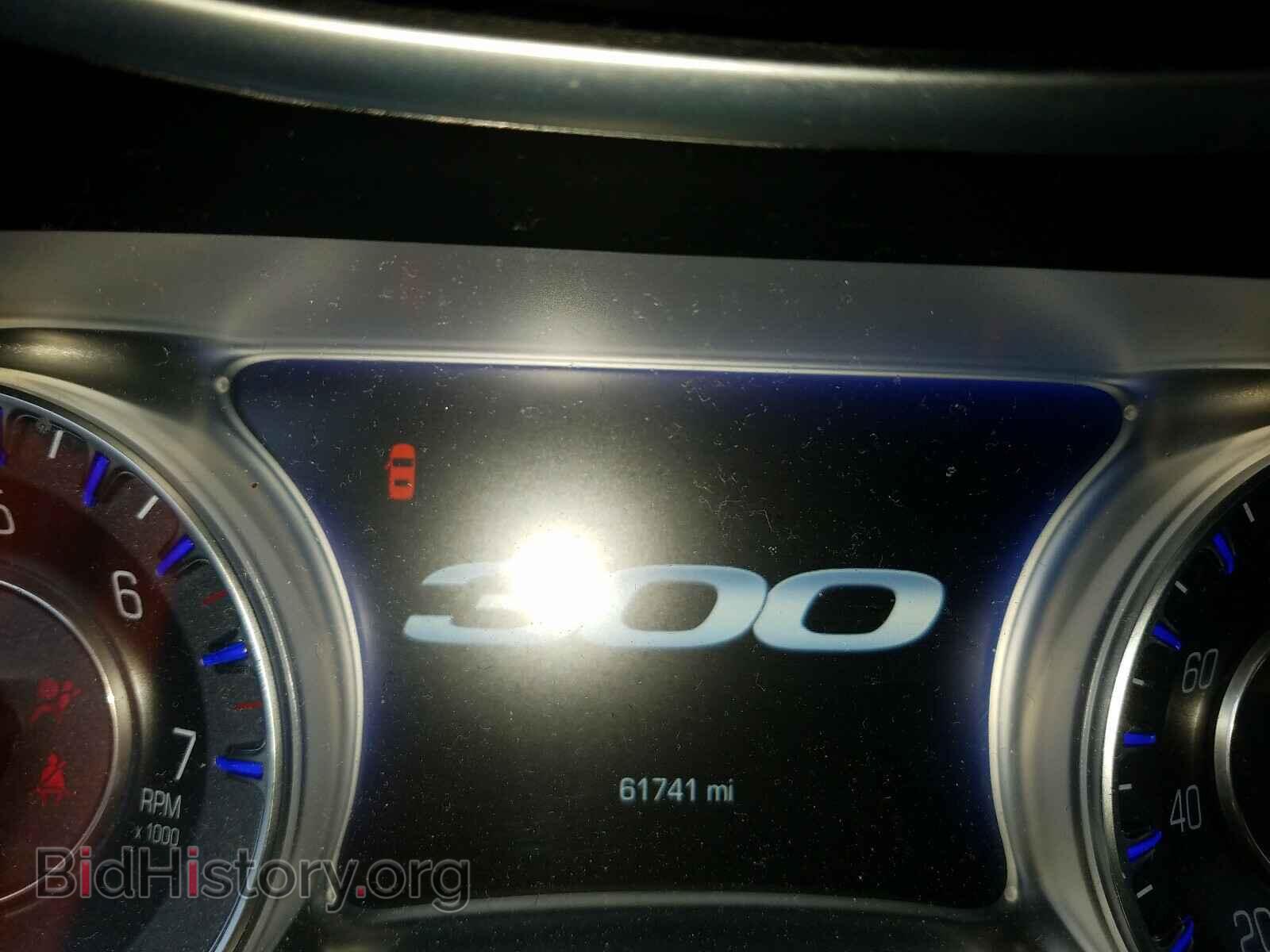 2016 CHRYSLER 300 - VIN: 2C3CCAAG4GH223657 - Фото 8