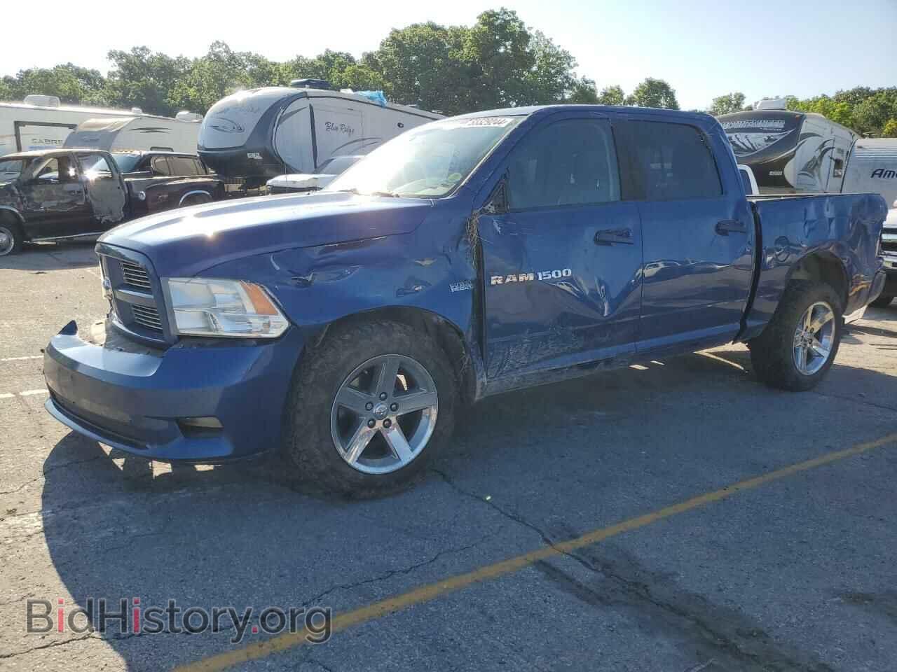 Photo 1D7RV1CT7BS662756 - DODGE All Models 2011
