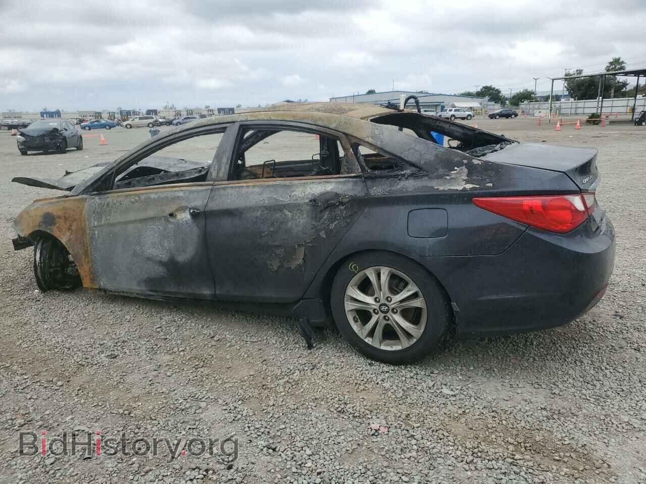 2011 HYUNDAI SONATA - VIN: 5NPEC4AC4BH302958 - Фото 2