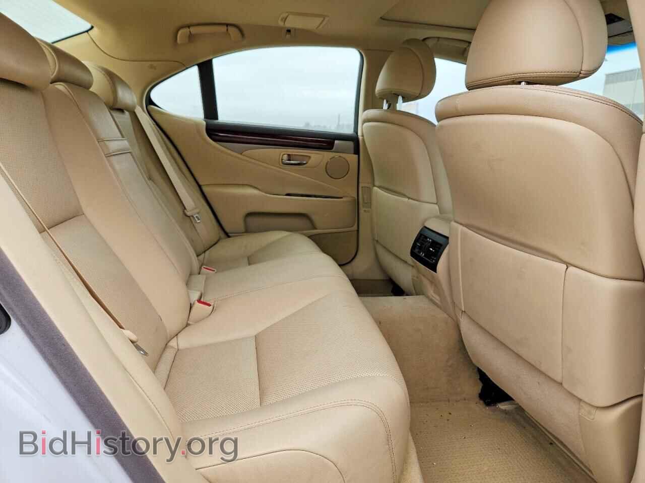 2014 LEXUS LS 460 - VIN: JTHCL5EF0E5022748 - Photo 10