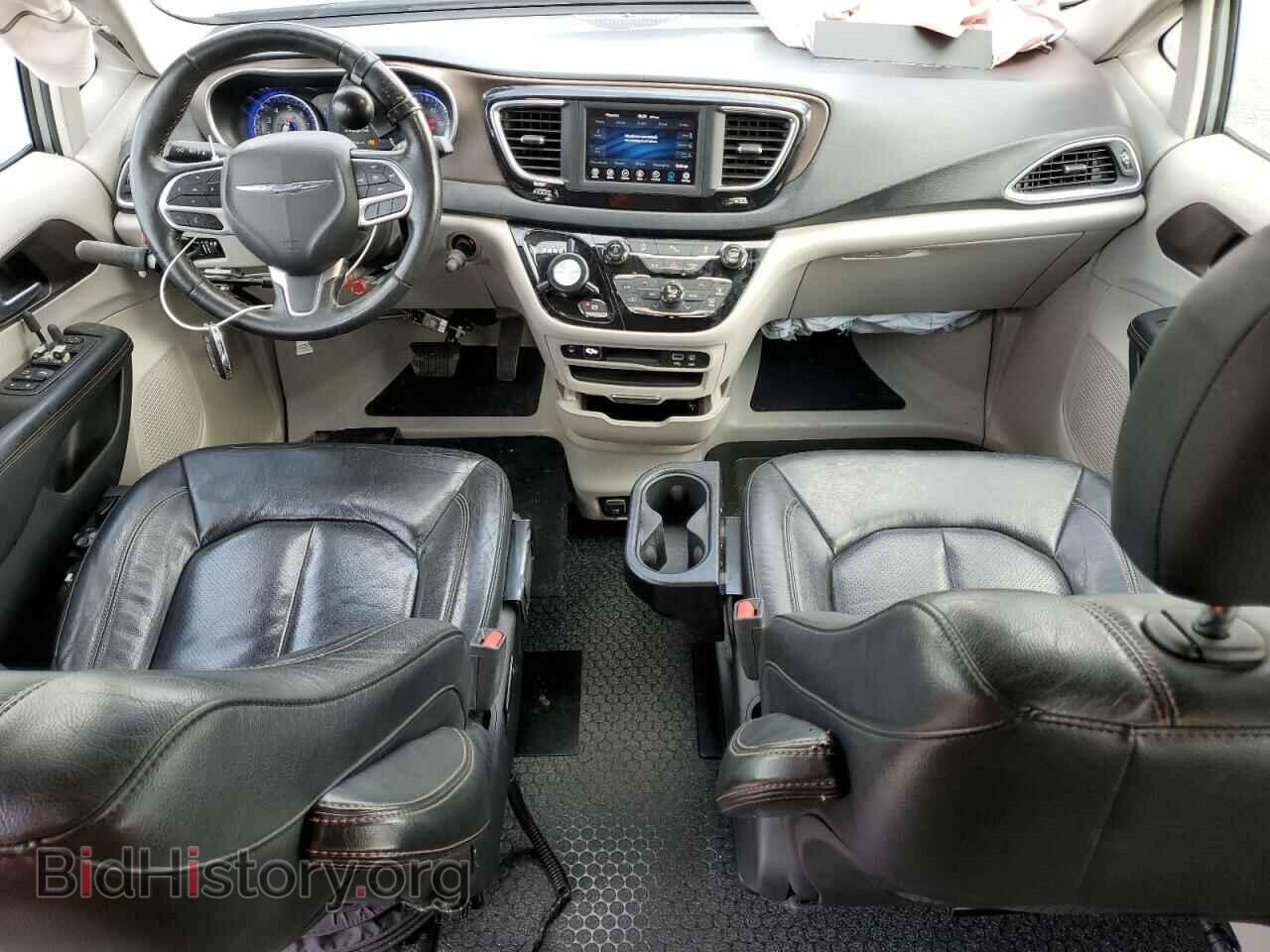 2019 CHRYSLER PACIFICA - VIN: 2C4RC1BG7KR732004 - Фото 8