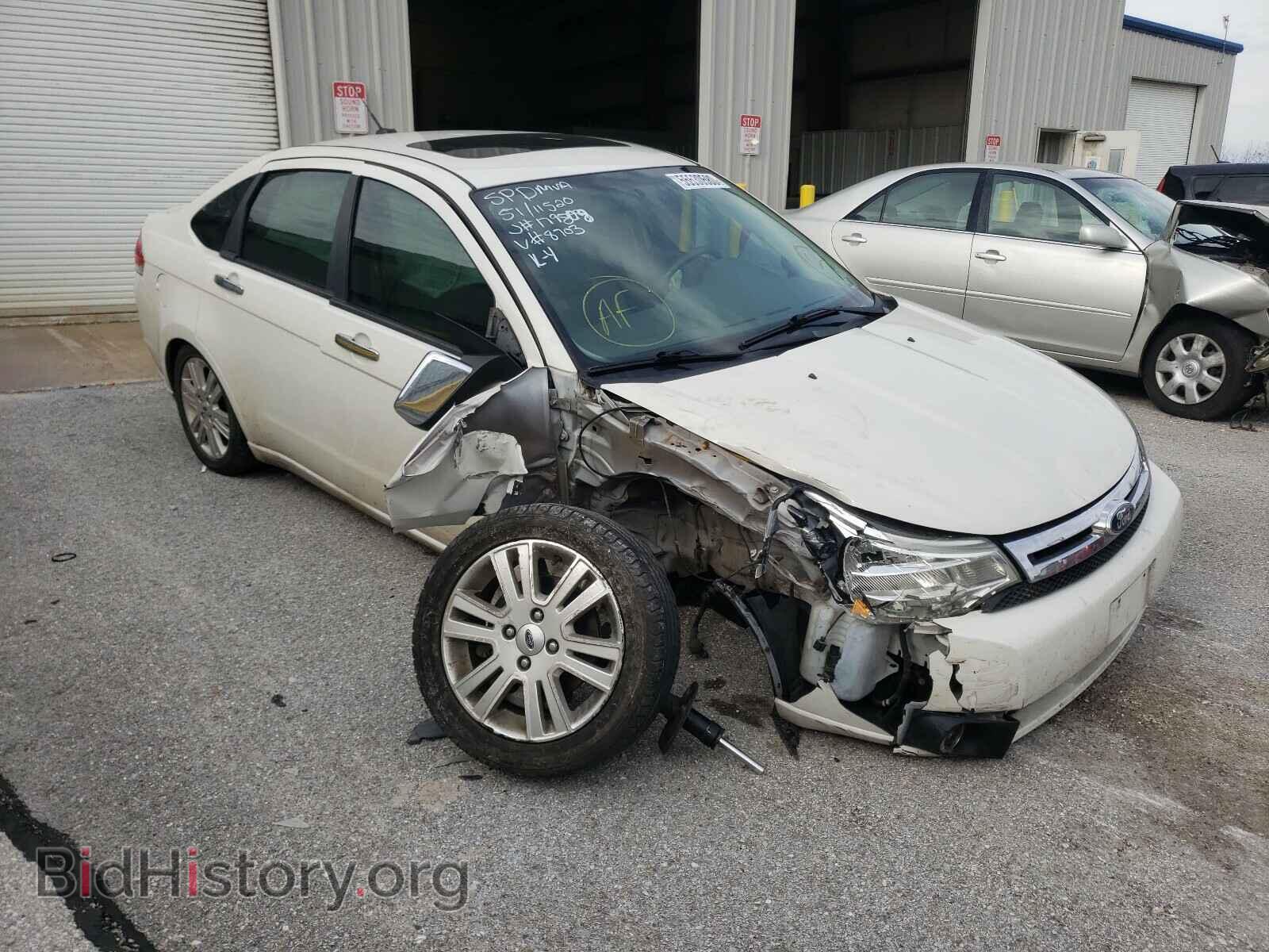 Photo 1FAHP3HN7BW148703 - FORD FOCUS 2011