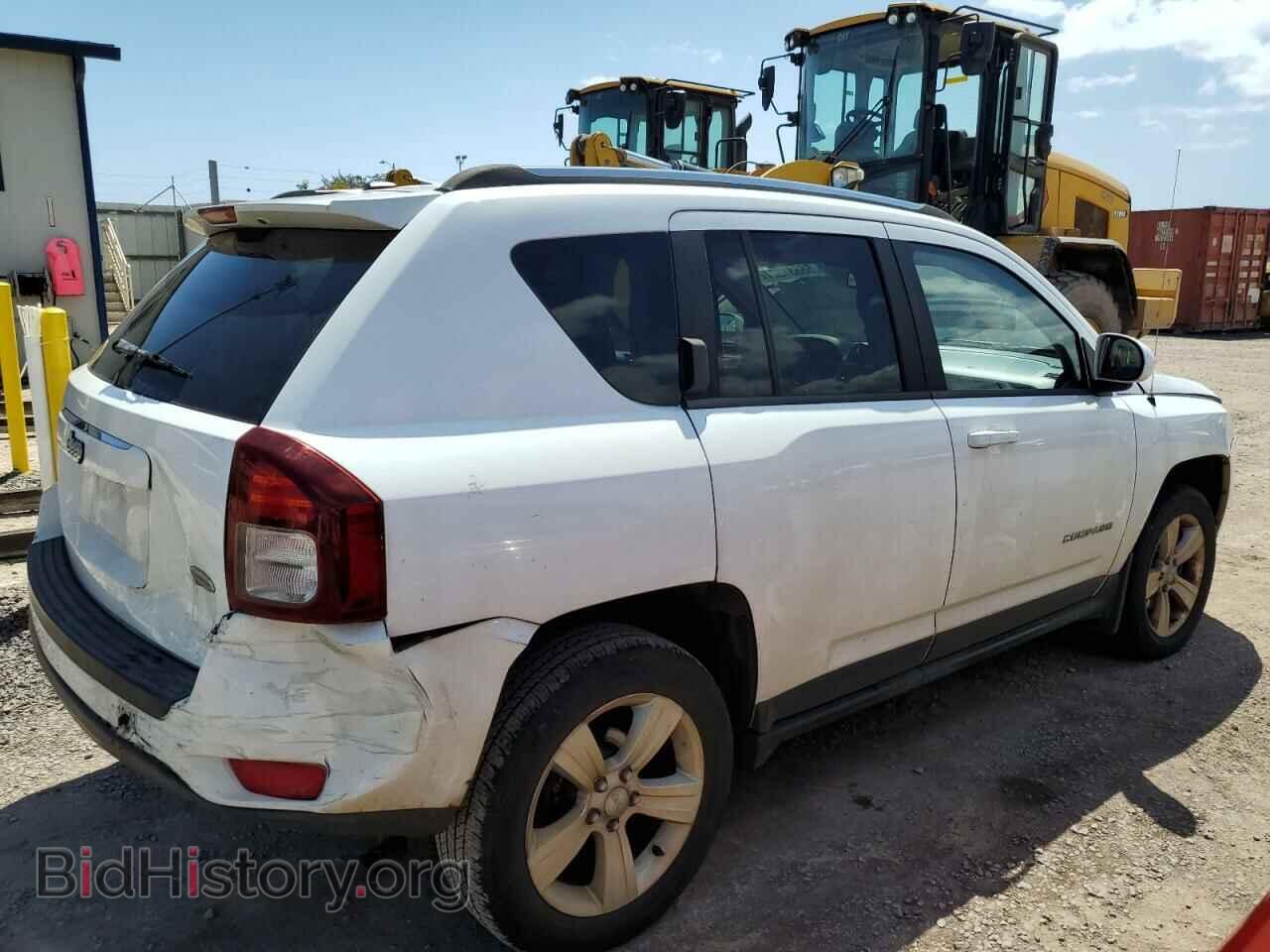 2014 JEEP COMPASS - VIN: 1C4NJDEB9ED562208 - Photo 3