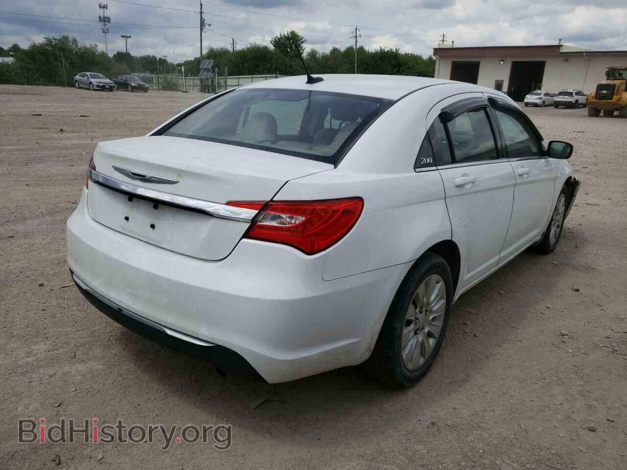 2014 CHRYSLER 200 - VIN: 1C3CCBABXEN125098 - Фото 4