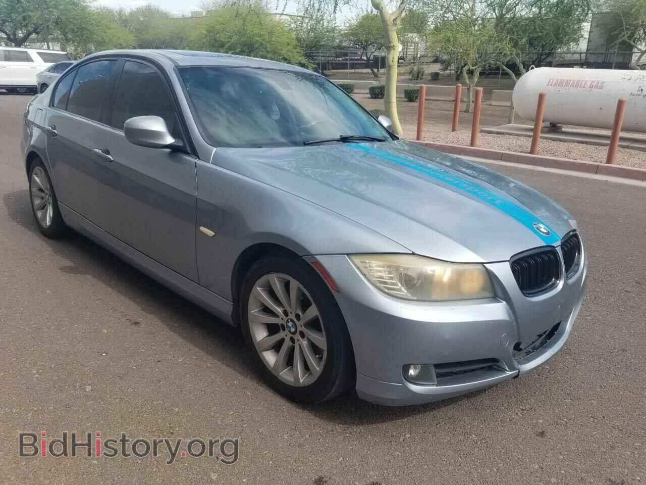 Photo WBAPH5G55BNM78956 - BMW 3 SERIES 2011