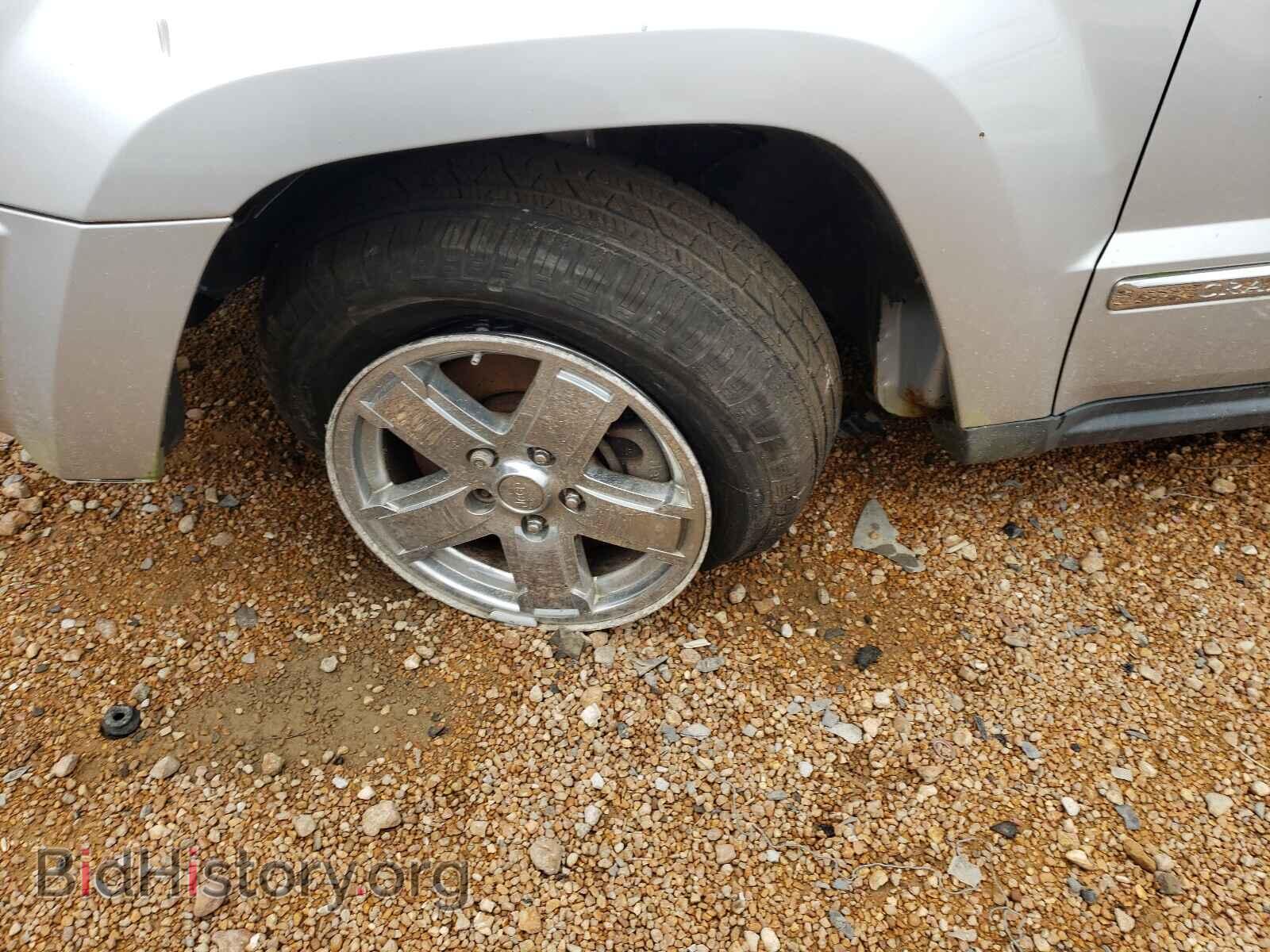 2007 JEEP CHEROKEE - VIN: 1J8HR58287C555775 - Фото 9