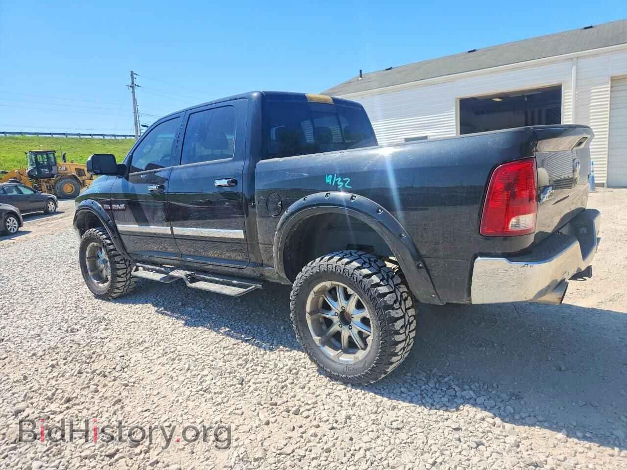 2010 DODGE RAM 1500 - VIN: 1D7RV1CT6AS261259 - Фото 2