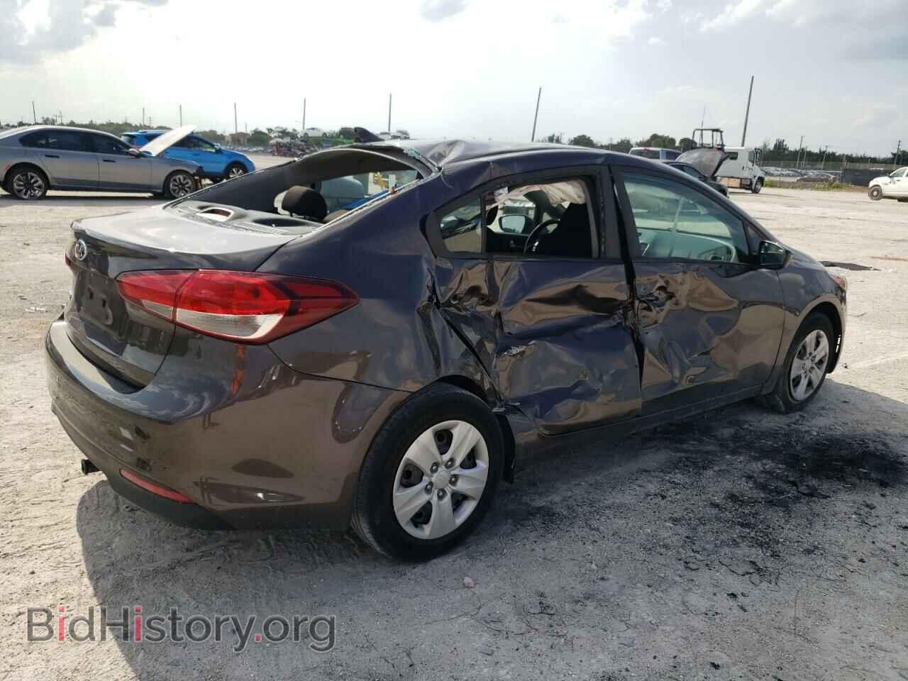 2017 KIA FORTE - VIN: 3KPFK4A78HE157754 - Фото 3