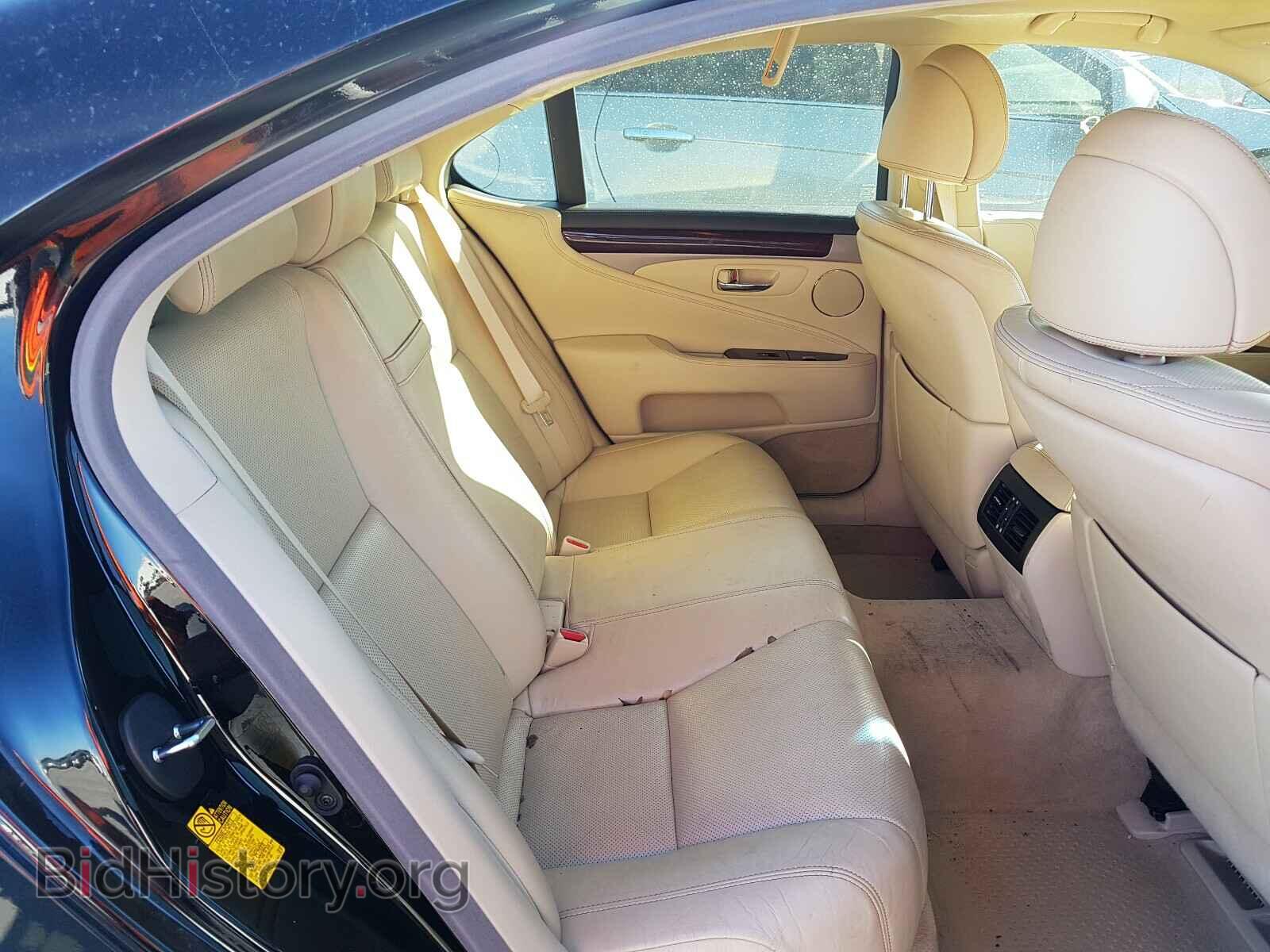 2014 LEXUS LS460 - VIN: JTHBL5EF2E5132471 - Photo 6