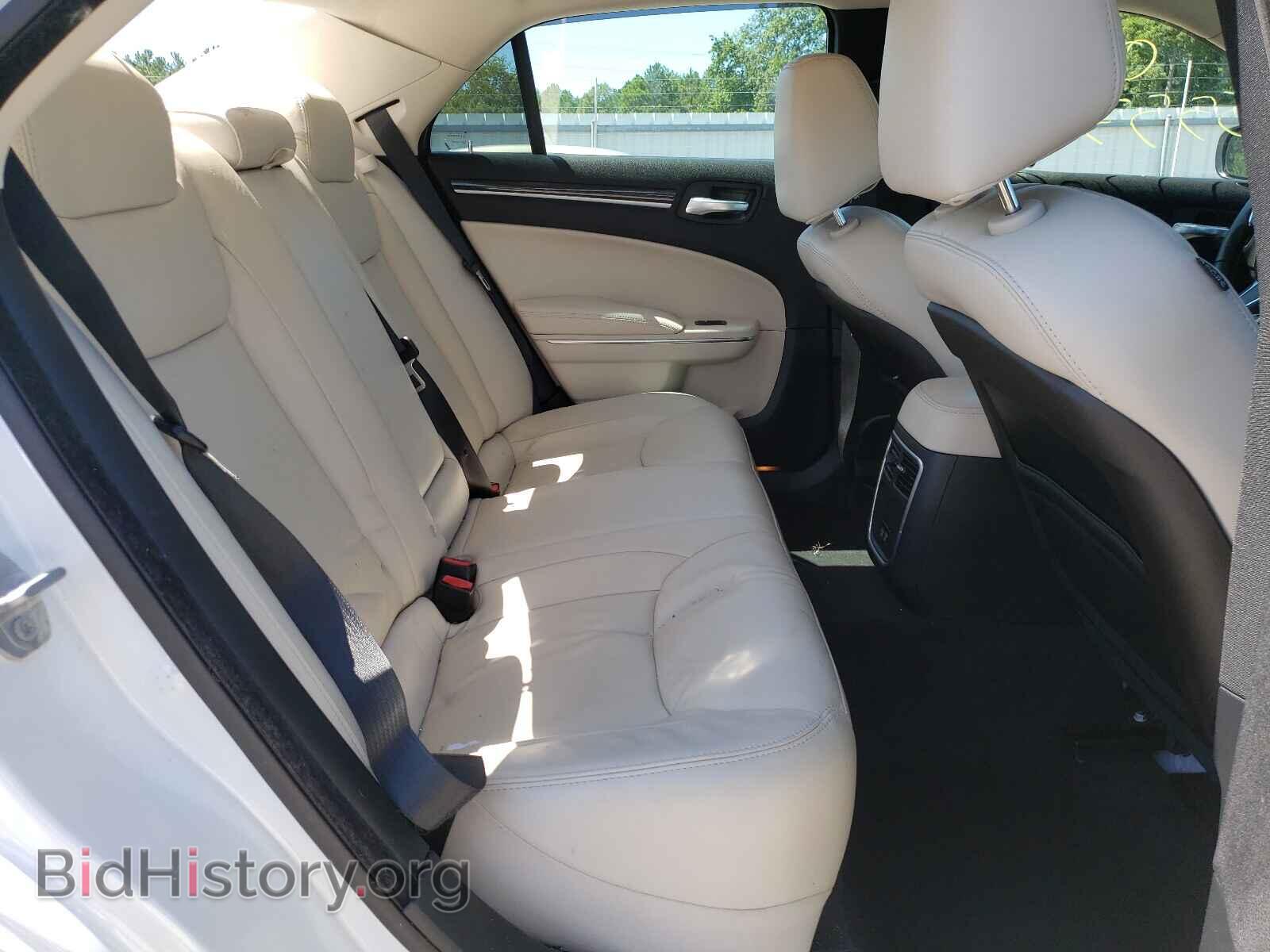 2016 CHRYSLER 300 - VIN: 2C3CCAAG7GH134990 - Фото 6