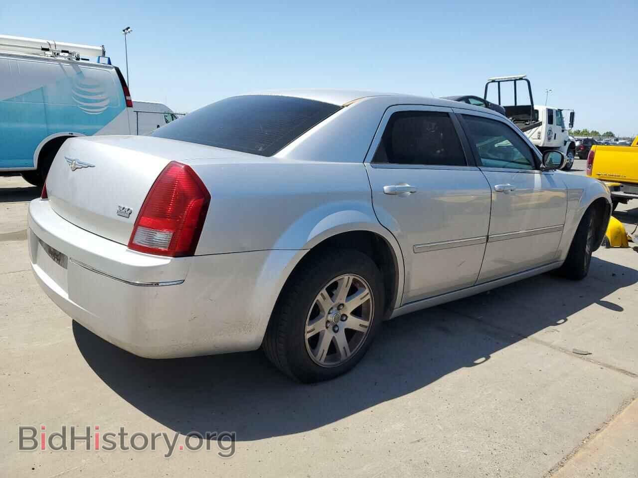 2006 CHRYSLER 300 - VIN: 2C3KA53GX6H531405 - Фото 3