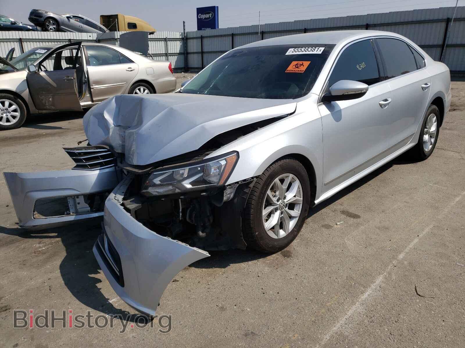 2017 VOLKSWAGEN PASSAT - VIN: 1VWAT7A36HC019480 - Фото 2