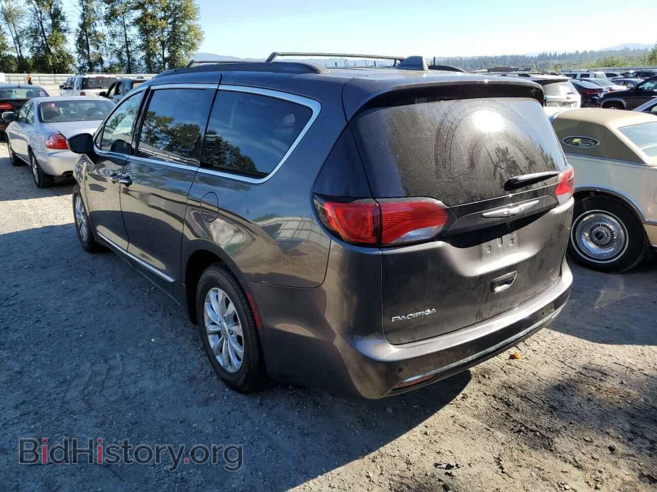2017 CHRYSLER PACIFICA - VIN: 2C4RC1BG2HR621921 - Фото 3