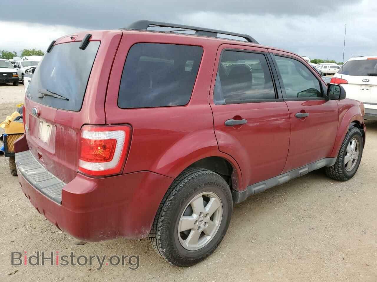 2011 FORD ESCAPE - VIN: 1FMCU0D78BKB45797 - Фото 3