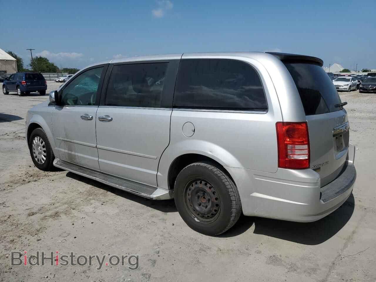 2010 CHRYSLER MINIVAN - VIN: 2A4RR4DE0AR137693 - Фото 2