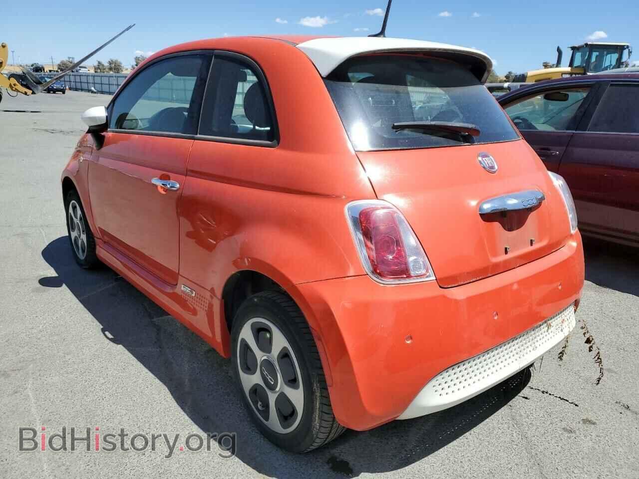2015 FIAT 500 - VIN: 3C3CFFGE8FT749788 - Фото 2