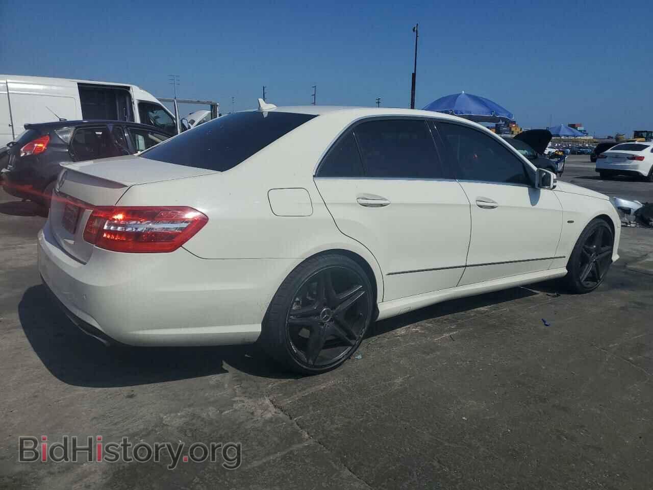 2011 MERCEDES-BENZ E-CLASS - VIN: WDDHF7CB0BA276186 - Фото 3