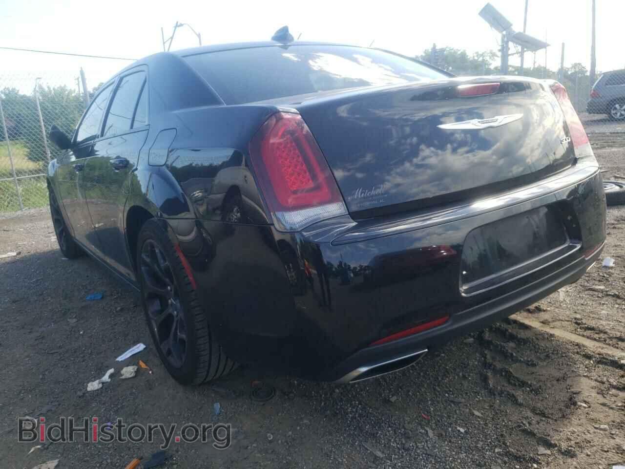 2019 CHRYSLER 300 - VIN: 2C3CCAAG3KH715699 - Фото 3