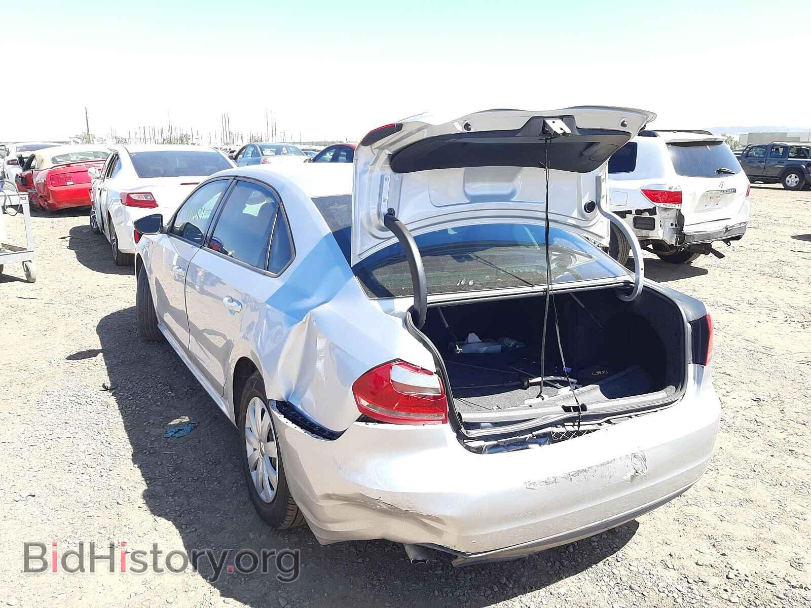 2012 VOLKSWAGEN PASSAT - VIN: 1VWAP7A30CC017785 - Фото 3