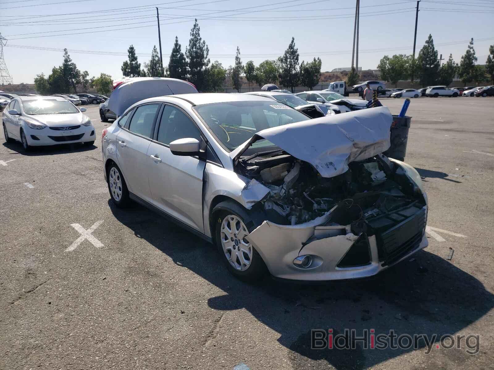 Photo 1FAHP3F25CL217674 - FORD FOCUS 2012