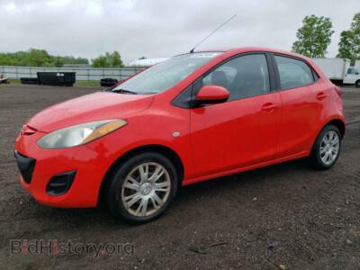 2014 Mazda 2 Sport, красный — VIN JM1DE1KY8E0184736, Copart