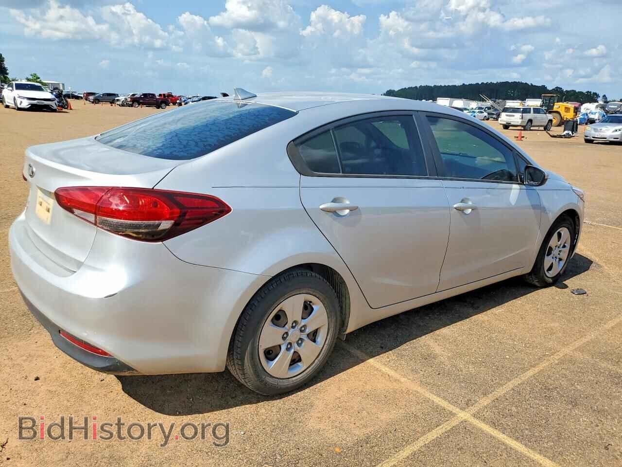 2018 KIA FORTE - VIN: 3KPFK4A75JE245831 - Фото 3