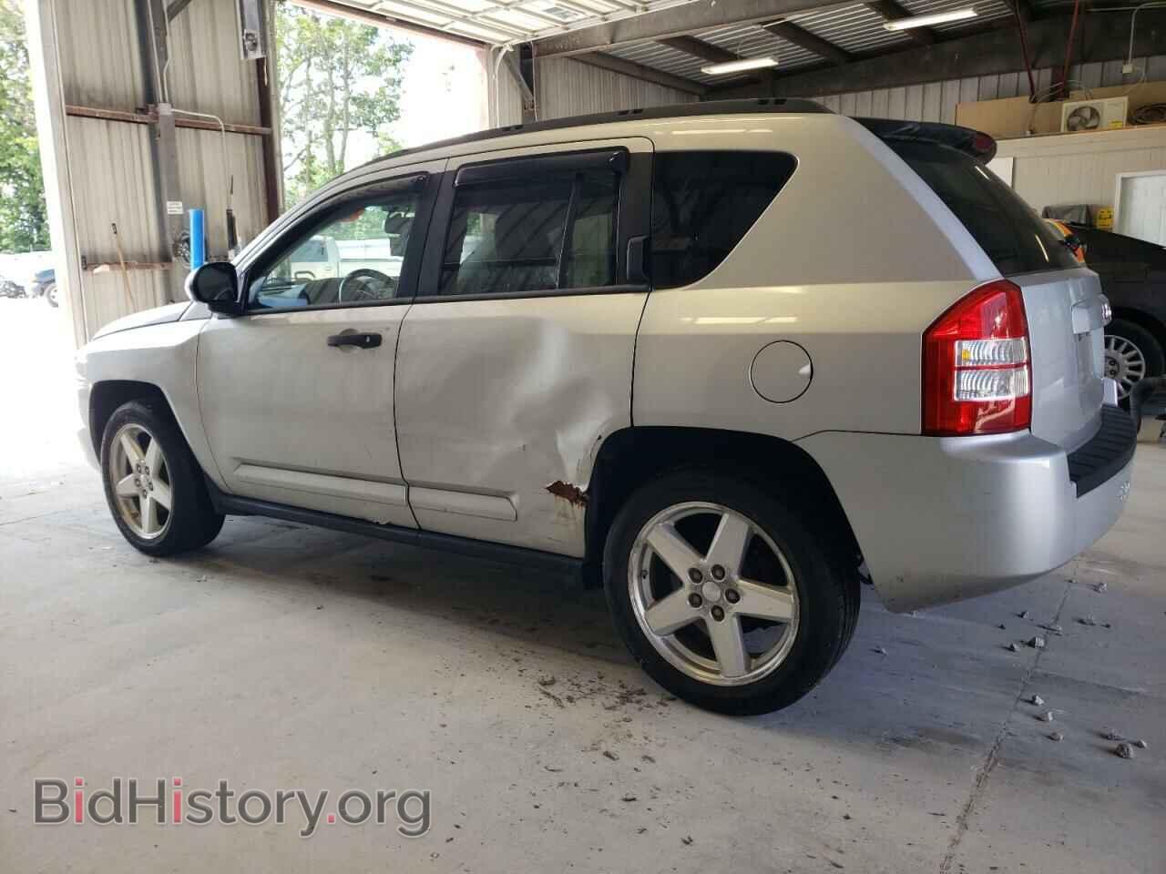 2009 JEEP COMPASS - VIN: 1J8FT57BX9D119582 - Фото 2