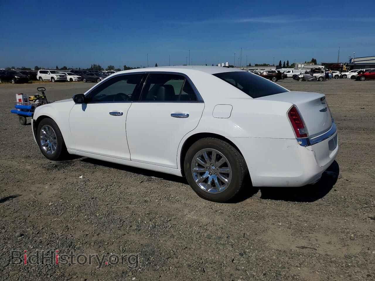 2012 CHRYSLER 300 - VIN: 2C3CCACG5CH205885 - Photo 2
