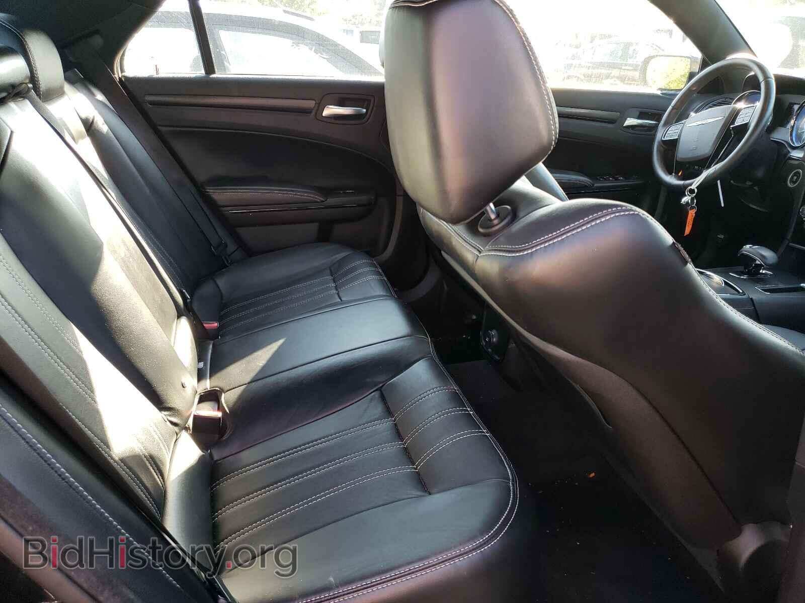 2014 CHRYSLER 300 - VIN: 2C3CCAGG6EH297800 - Фото 6