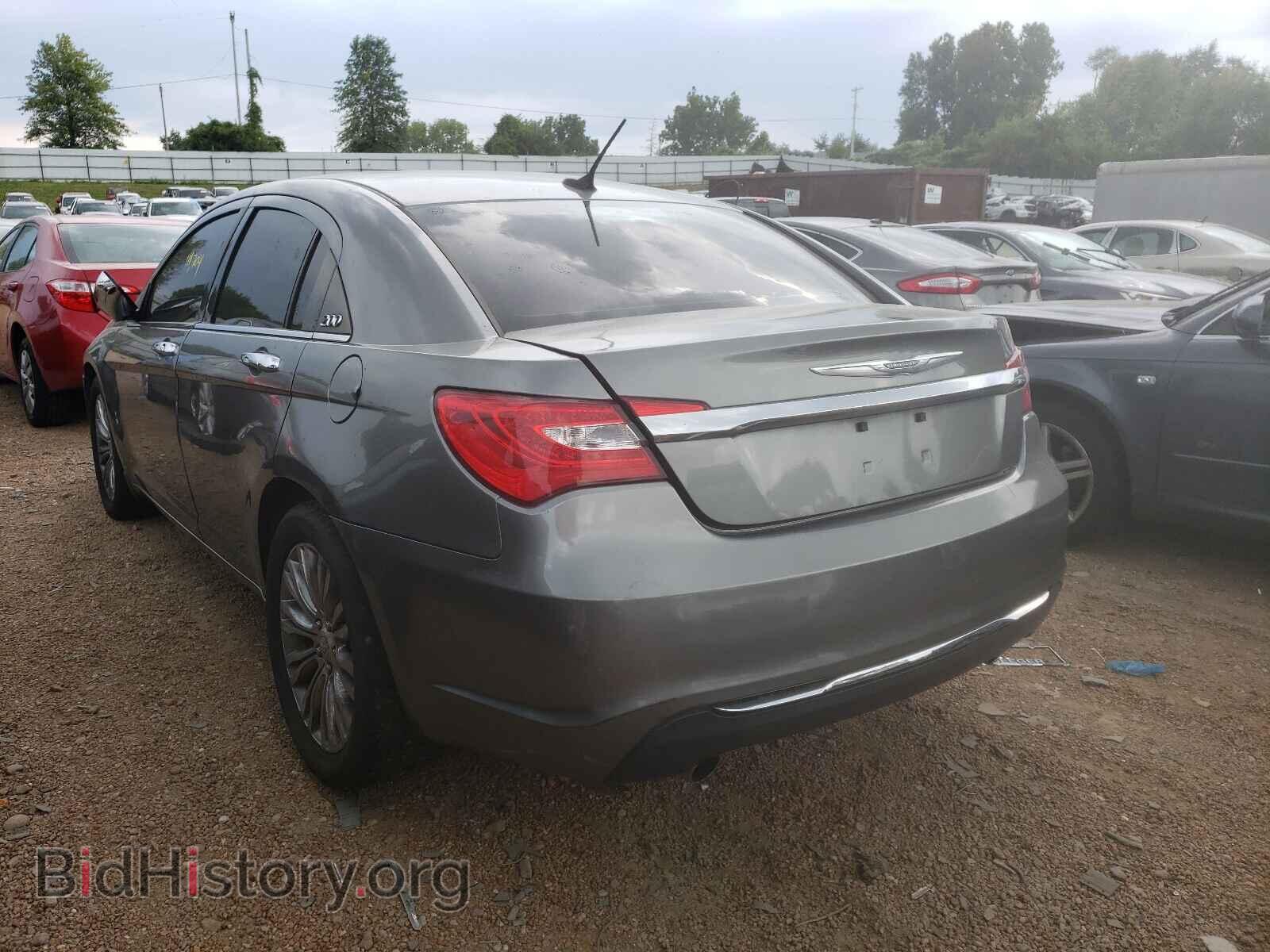 2013 CHRYSLER 200 - VIN: 1C3CCBCG8DN598232 - Фото 3