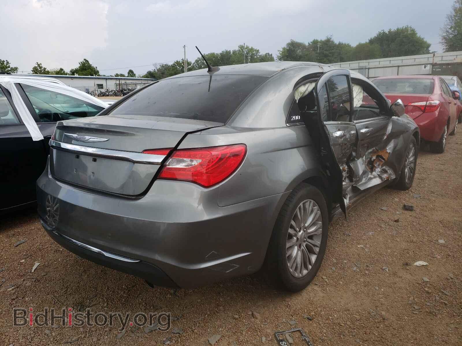 2013 CHRYSLER 200 - VIN: 1C3CCBCG8DN598232 - Фото 4