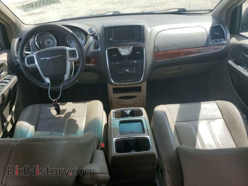 2016 Chrysler MINIVAN (VIN 2C4RC1BG7GR141128) — photo 8 of 13