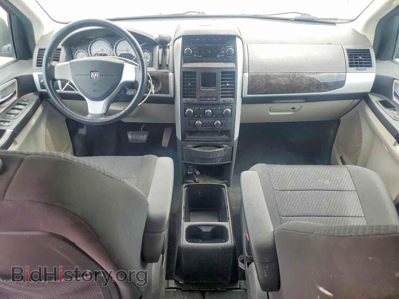 2010 DODGE CARAVAN - VIN: 2D4RN5D12AR135712 - Фото 8