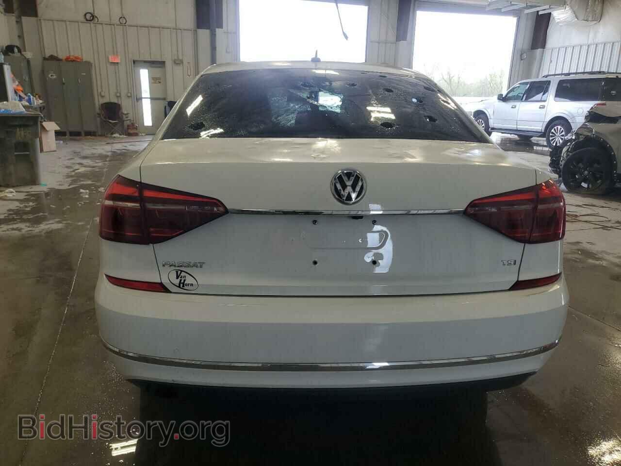 2017 VOLKSWAGEN PASSAT - VIN: 1VWAT7A34HC017341 - Фото 6