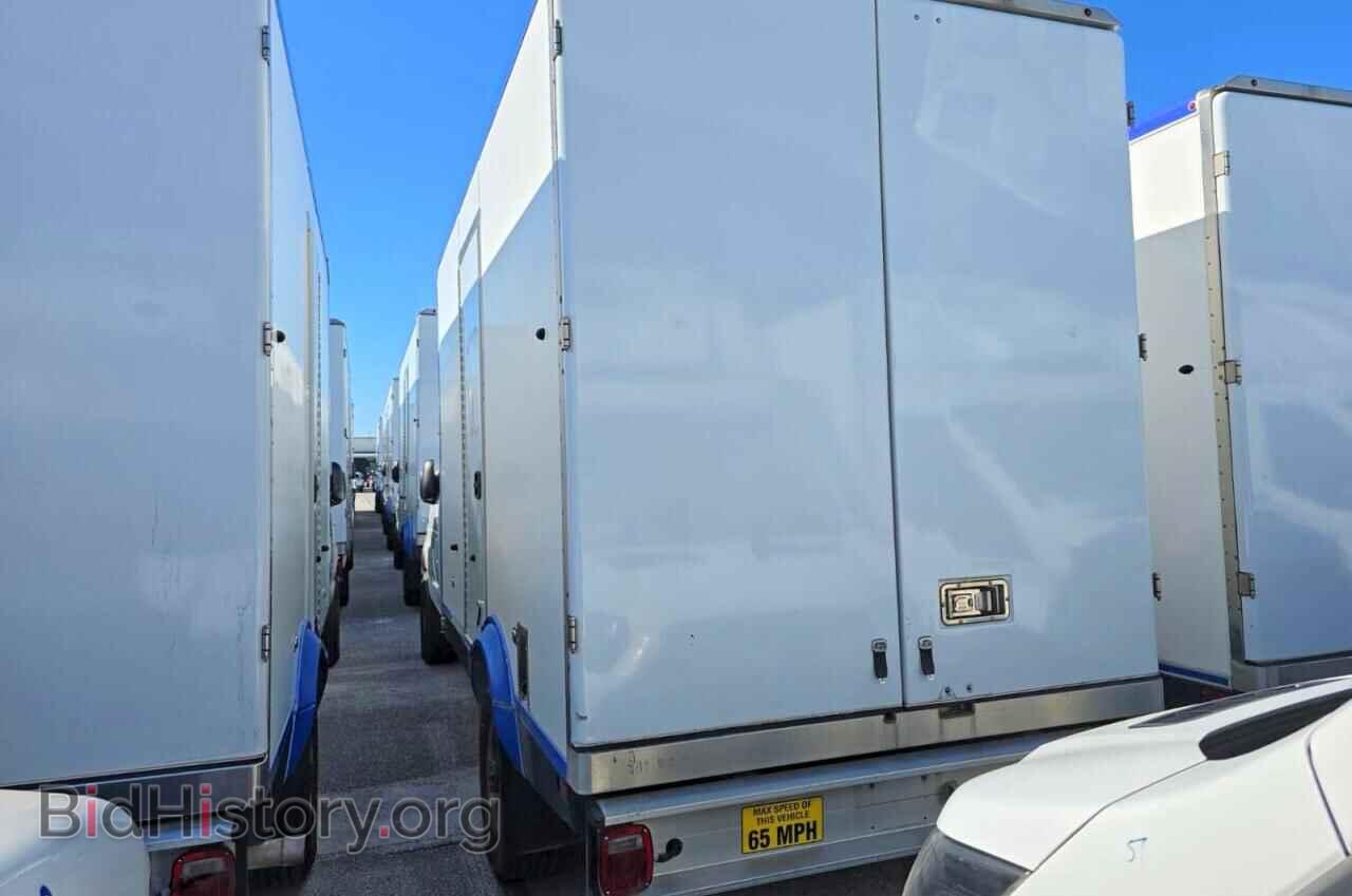 2023 FORD ECONOLINE - VIN: 1FDWE3FK6PDD18824 - Фото 3