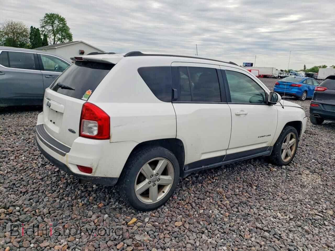 2014 JEEP COMPASS - VIN: 1C4NJCEAXED671200 - Photo 3