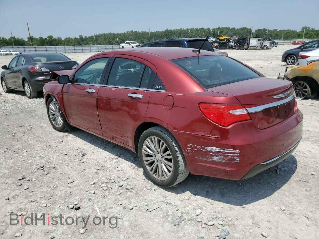 2011 CHRYSLER 200 - VIN: 1C3BC2FB7BN594245 - Фото 2