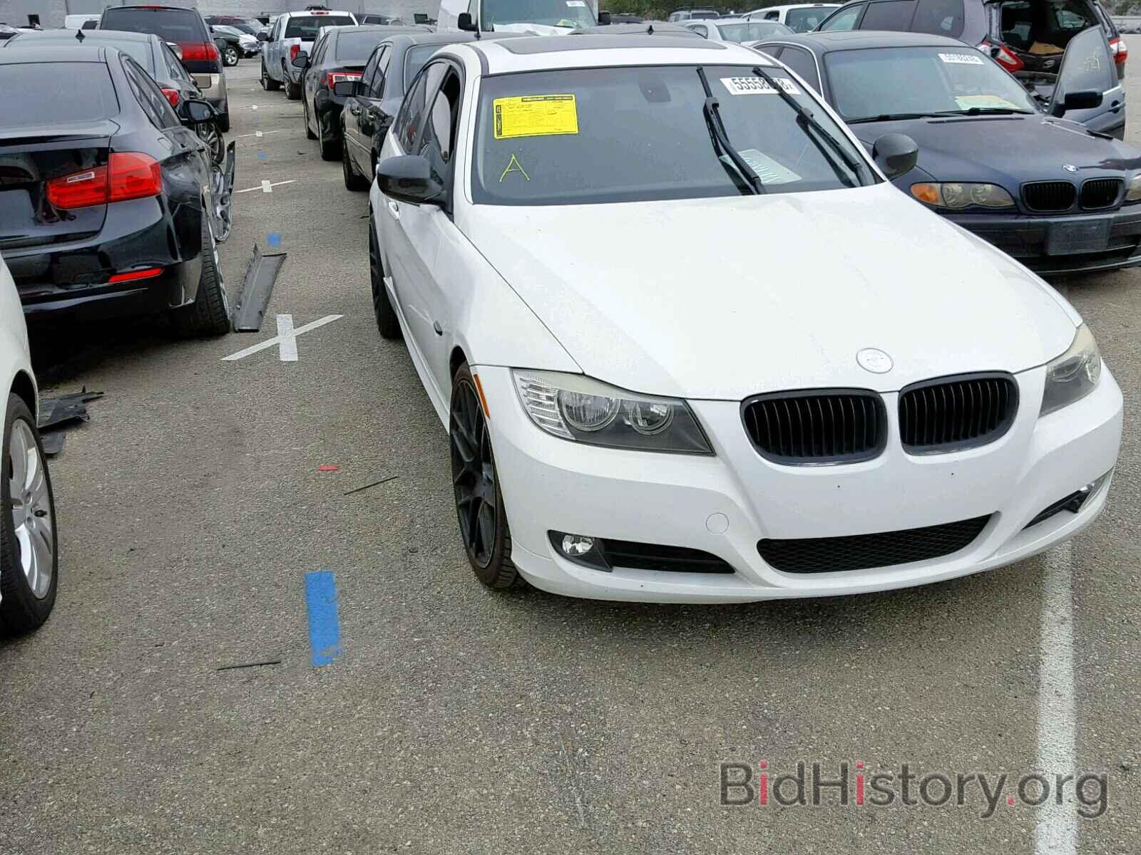 Photo WBAPH57589NL78926 - BMW 3 SERIES 2009